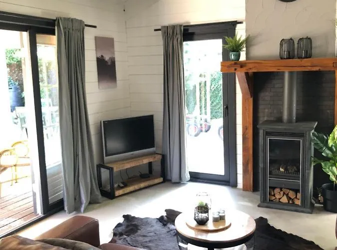 Сasa de vacaciones De Genten 2, Vakantiewoning Met Jacuzzi En Sauna *