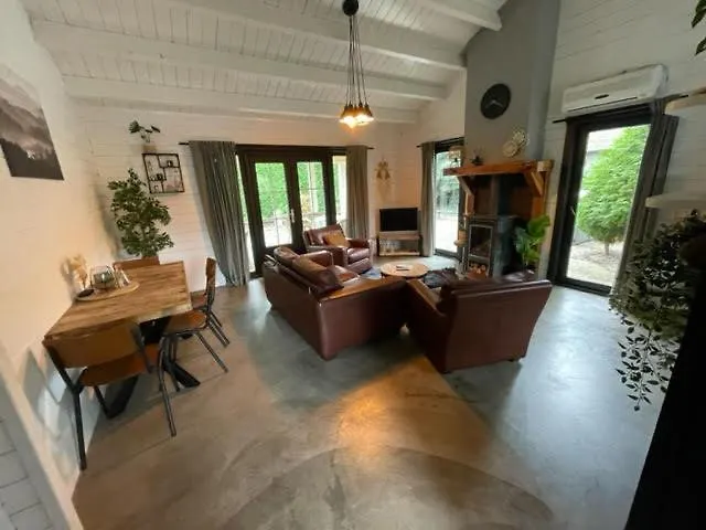 De Genten 2, Vakantiewoning Met Jacuzzi En Sauna Holiday home Ermelo