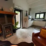 Semesterbostad De Genten 2, Vakantiewoning Met Jacuzzi En Sauna