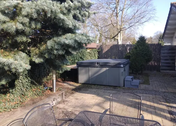 De Genten 2, Vakantiewoning Met Jacuzzi En Sauna Hébergement de vacances Ermelo